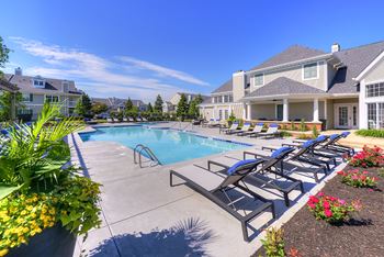 Oversized Sundeck